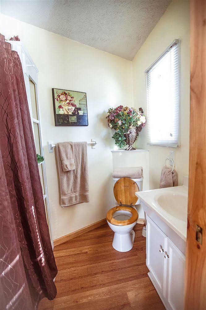 Bed and breakfast Speedway Legacy 2*